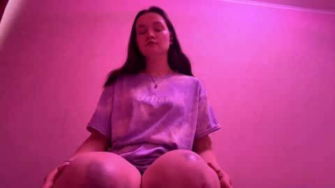 Hanna online show from March 17, 2:33 pm