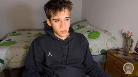 kevonly online show from May 19, 8:54 am