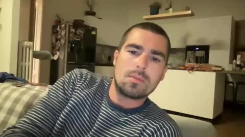 kevinpillobello online show from May 12, 7:01 pm