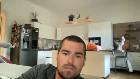 kevinpillobello online show from May 14, 5:44 pm