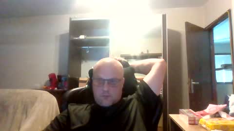 kevintje031987 online show from August 3, 12:44 pm