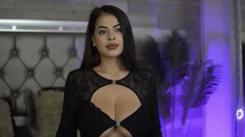 keylaconner online show from November 16, 9:50 pm