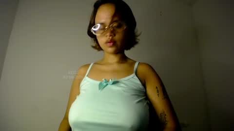 Keyla online show from August 3, 10:38 pm