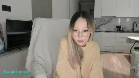 KHAESOO3 Yuna online show from February 8, 11:34 pm