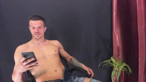 DonyBrown online show from March 15, 5:01 am