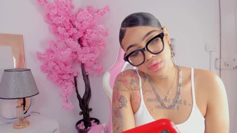 Khelany Isyy  online show from January 17, 12:20 am