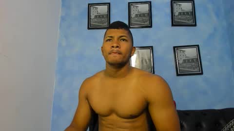 Snapshot of khen_west1 chatting on October 22, 7:04 pm khen_west1 online show from October 22, 7:04 pm