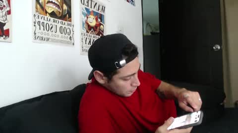 khevinlopezonig online show from April 21, 1:42 am