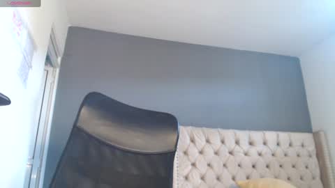 khloe33 online show from June 28, 4:36 pm