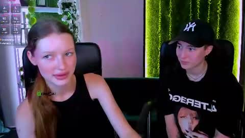 khloebeauty online show from July 8, 12:30 pm