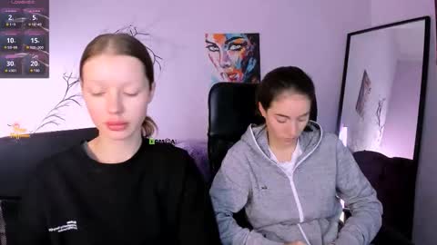 khloebeauty online show from November 8, 8:12 pm