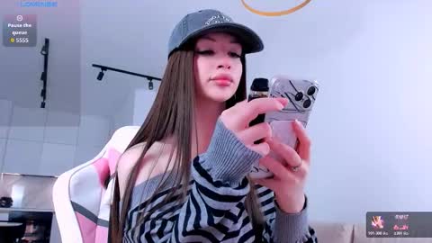 khloe online show from February 28, 9:35 am