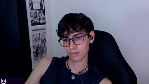khozler_ online show from August 4, 1:56 am