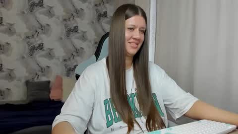kianna_dior_ online show from April 23, 12:29 pm