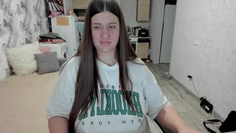 kianna_dior_ online show from November 18, 11:35 am