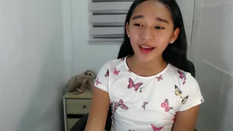 i love bella online show from December 3, 3:59 am