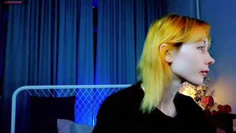 Kira online show from August 4, 9:44 pm