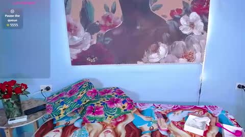 kiarabigcockts online show from January 14, 4:20 am