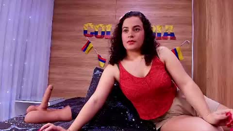 kiaralopez_ online show from July 1, 3:04 am
