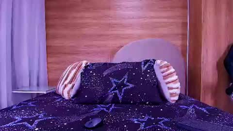 kiaralopez_ online show from June 10, 3:06 am