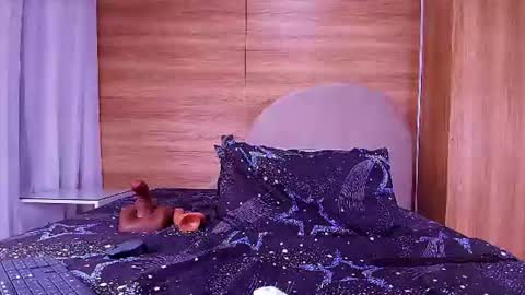 kiaralopez_ online show from June 11, 3:04 am