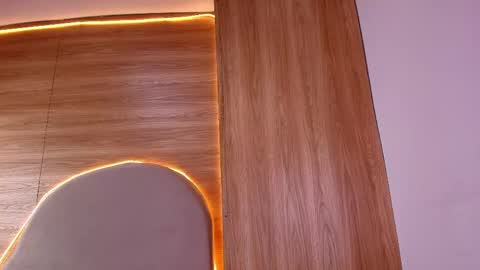 kiaralopez_ online show from May 1, 3:00 am