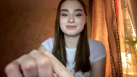 Ola my name is Lissa  Lets hit 10 Thumbs Up together   online show from February 15, 5:00 pm