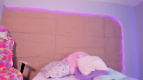 KIM COOPER online show from January 9, 12:00 pm