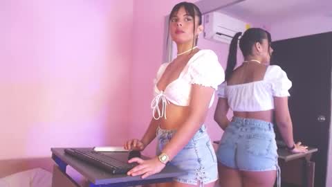 Melody online show from December 21, 1:06 pm