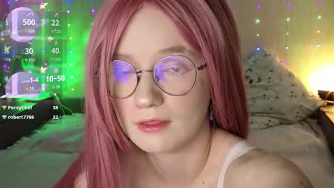 kiki_blue_eyes online show from March 19, 6:41 am