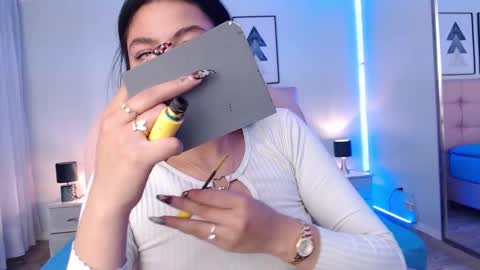 kIKI online show from October 8, 10:38 pm