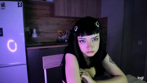 kiki_dreamie online show from May 31, 3:44 pm