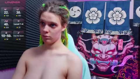 Kiki online show from January 11, 11:05 am