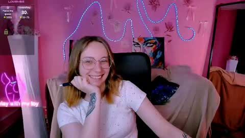 kiki_swan online show from May 26, 6:08 am