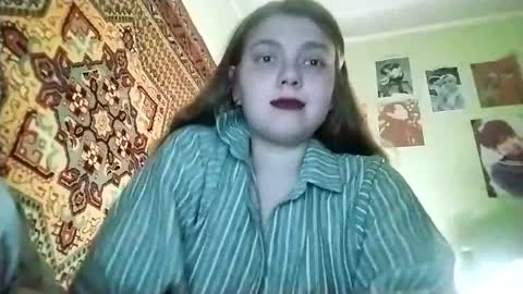 kikibang_ online show from March 19, 8:36 pm