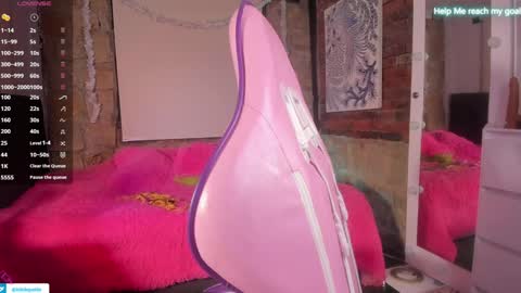 kiki online show from January 1, 4:29 am