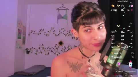 Bella online show from May 4, 9:32 pm
