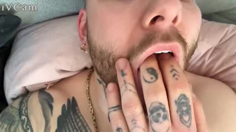 killua_614 online show from November 20, 1:42 pm