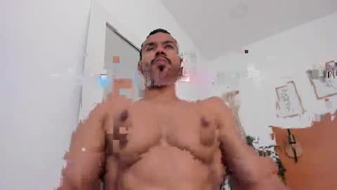 Kilua Muscle guy online show from May 18, 8:26 pm