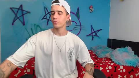Snapshot of kilyan_ chatting on December 10, 3:51 am jahn online show from December 10, 3:51 am