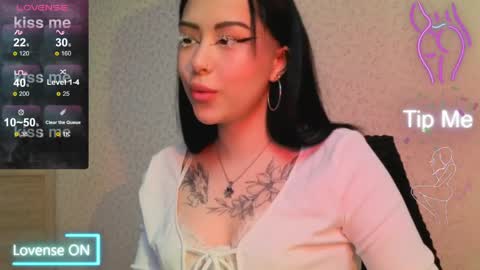 Kim online show from May 9, 8:37 pm