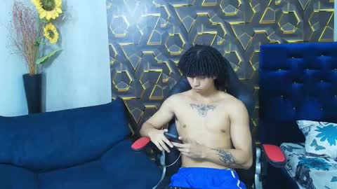 KIM online show from April 24, 1:29 am