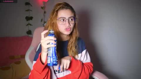 ISABELLA 3 online show from March 9, 7:02 am