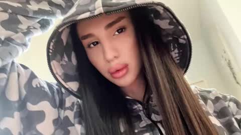 Kim Oberlin online show from February 6, 5:59 pm