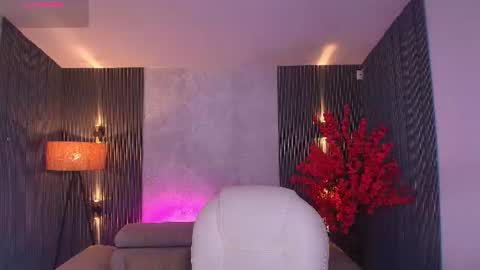 Kim online show from July 27, 7:22 pm