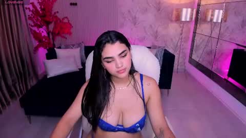 Kim online show from June 25, 7:30 pm