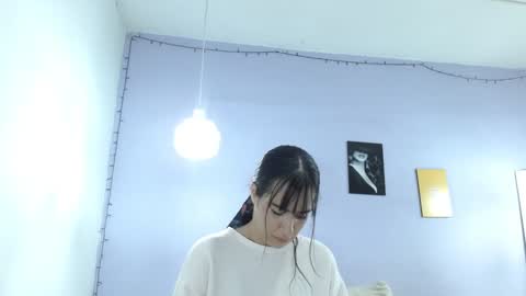 Kim  Yuk online show from January 20, 7:25 pm