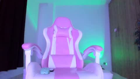 kim online show from June 25, 6:40 am