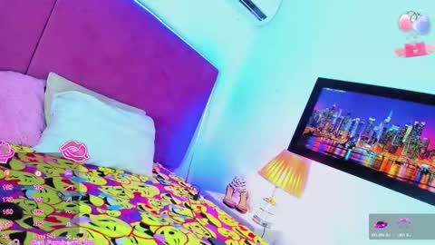 Your Queen KIM online show from November 21, 4:10 am