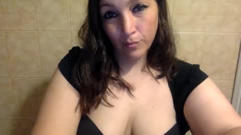 KimberlyLynn online show from April 29, 10:09 am